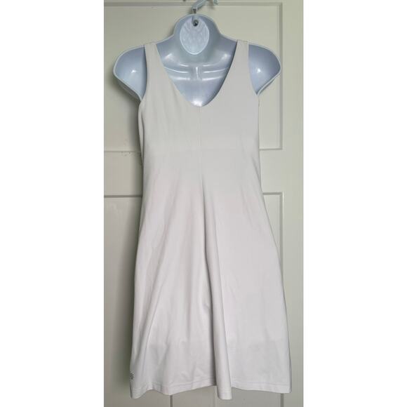 Athleta Transcend Dress White Size SMALL P Built in bra shorts - Picture 2 of 10